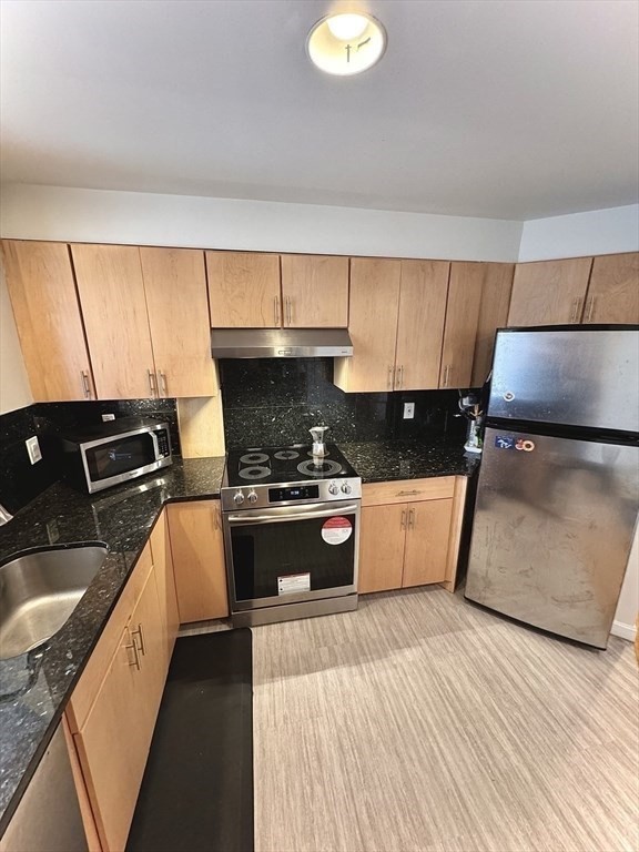 25 Marion Street # 32