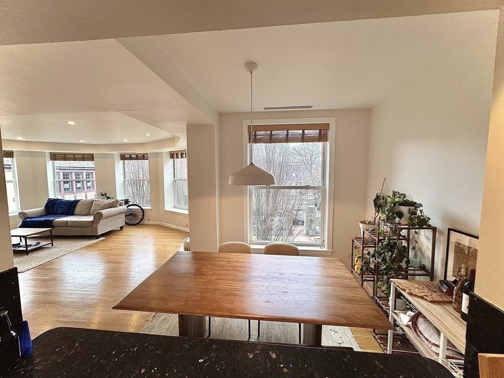 25 Marion Street # 32