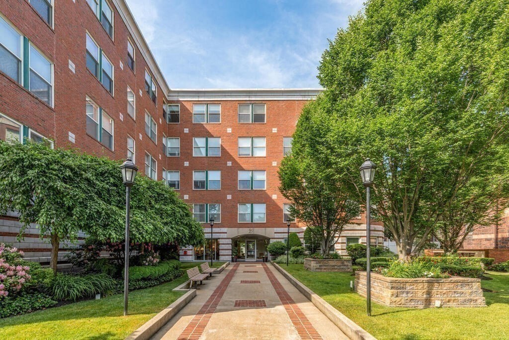 25 Marion Street # 32