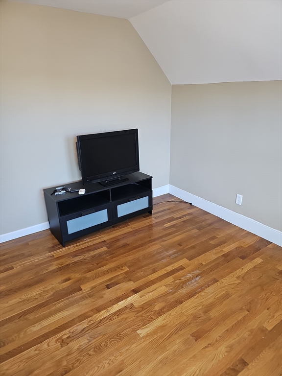 7 Harwood St # 3