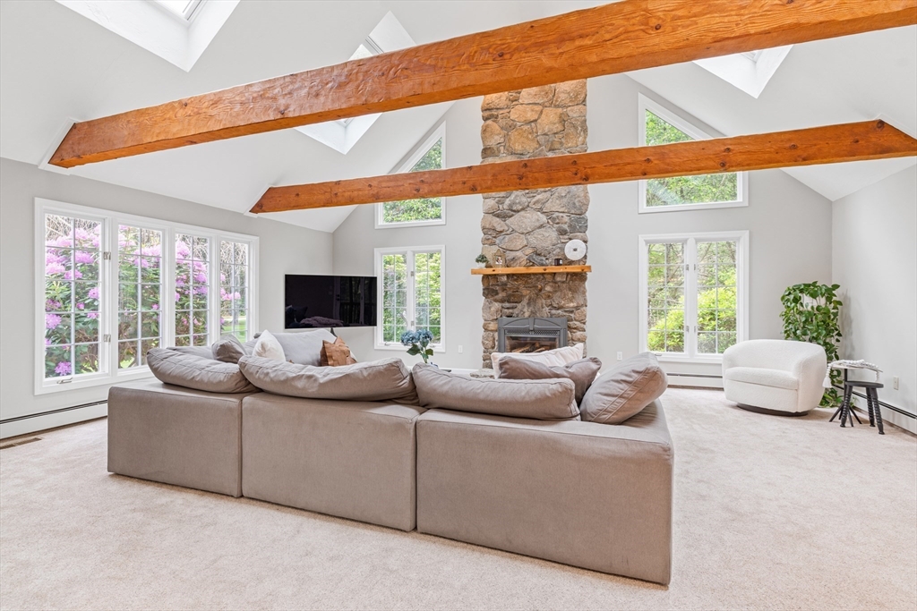 25 Bogastow Circle