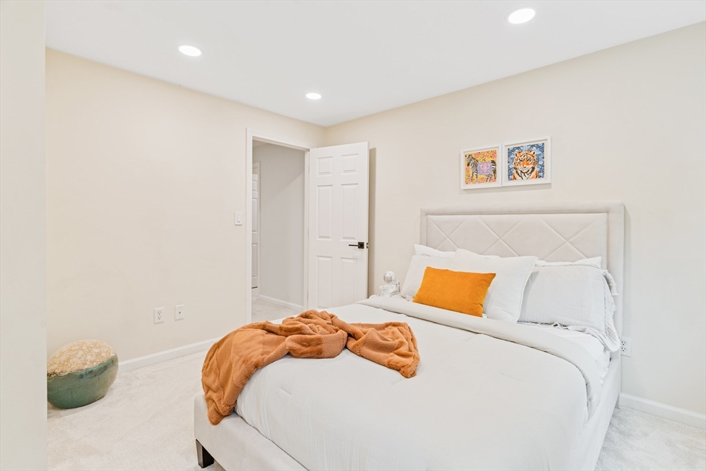 25 Bogastow Circle
