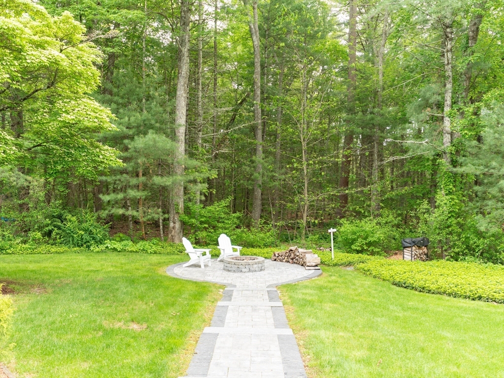 25 Bogastow Circle