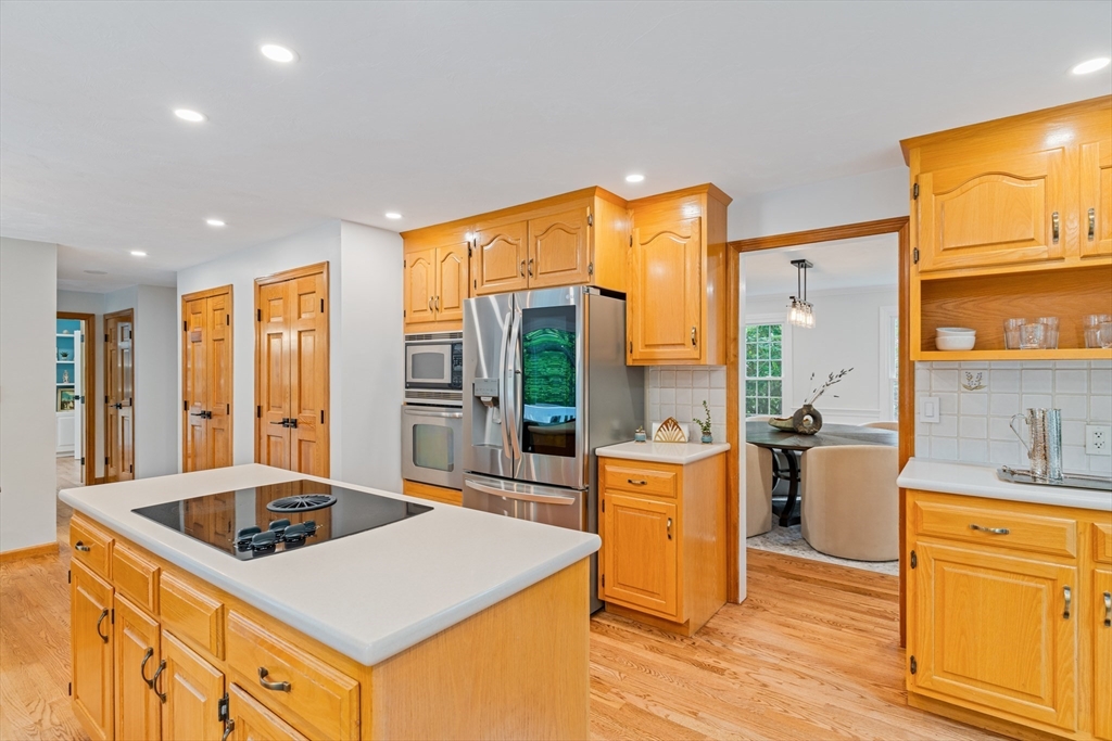 25 Bogastow Circle
