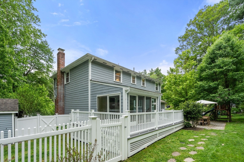 36 Indian Hill Rd