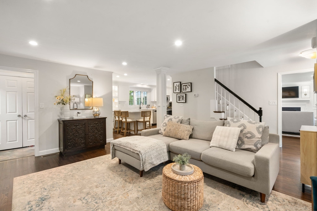 36 Indian Hill Rd