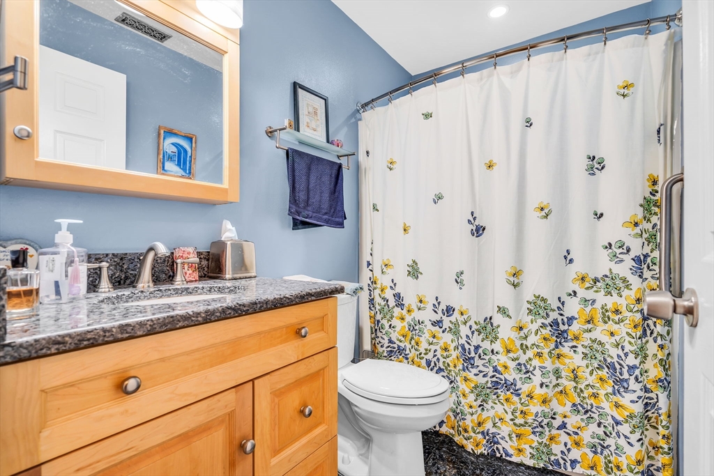 95 Tennis Plaza Rd # 12