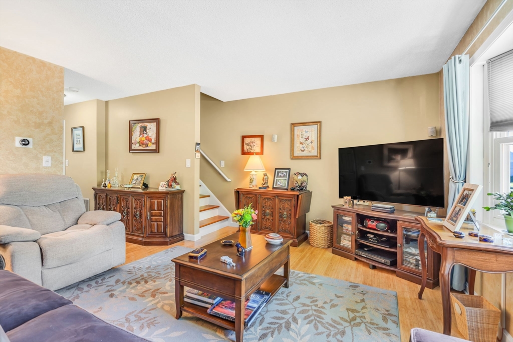 95 Tennis Plaza Rd # 12