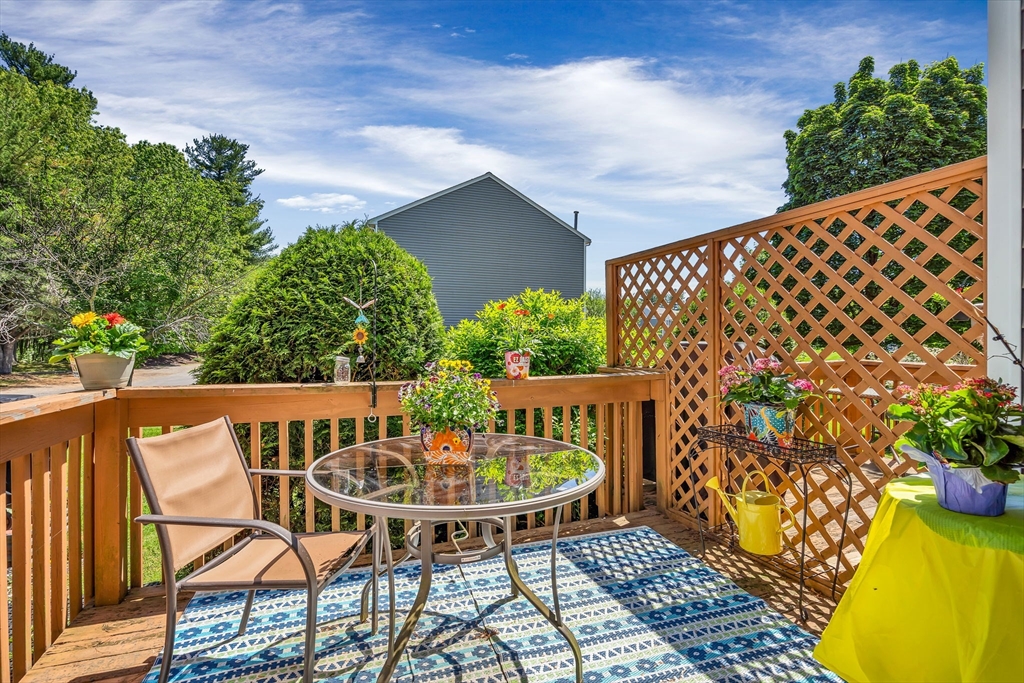 95 Tennis Plaza Rd # 12