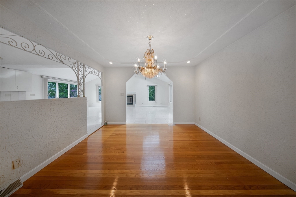 25 Gloversbrook Rd