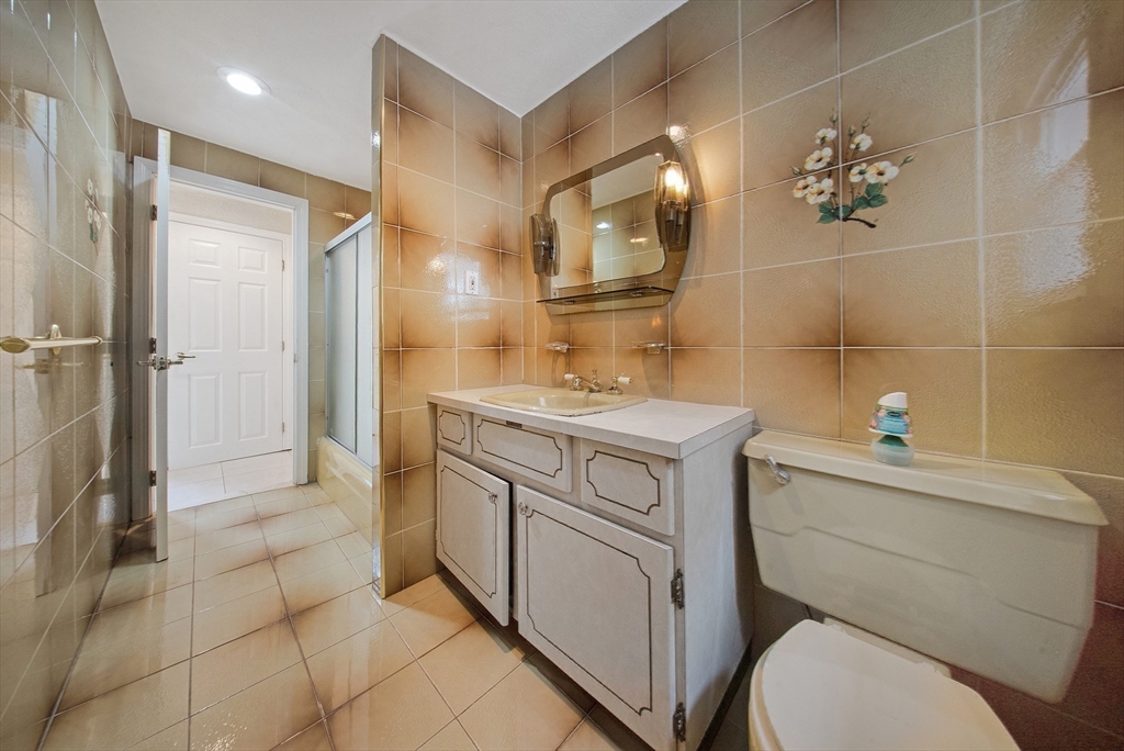 25 Gloversbrook Rd