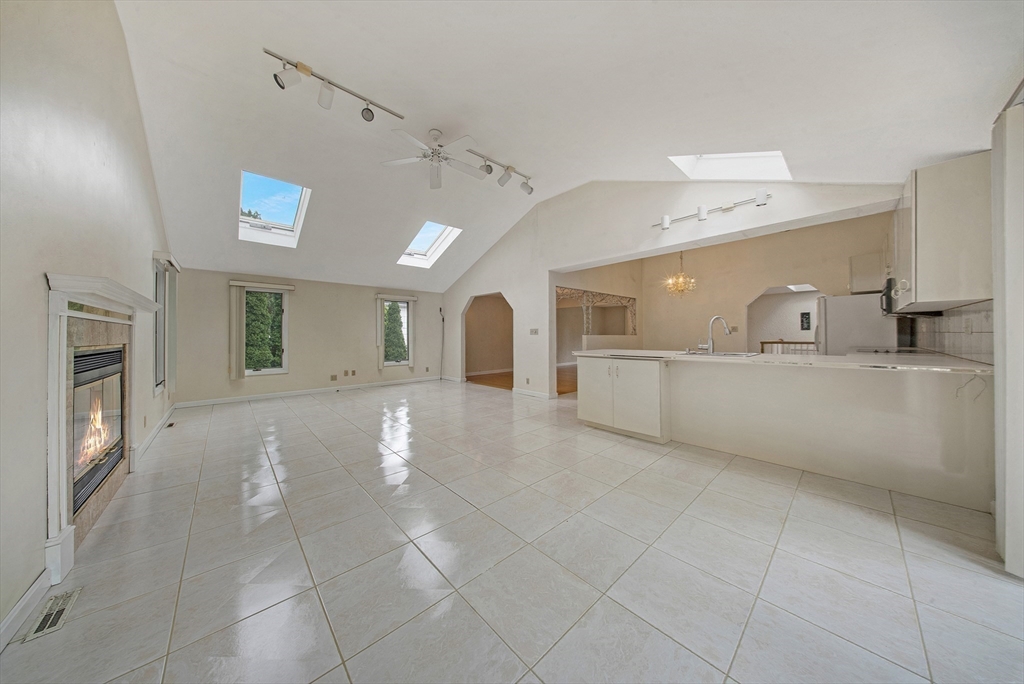 25 Gloversbrook Rd
