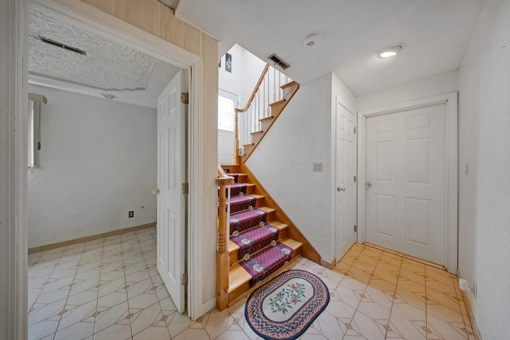 25 Gloversbrook Rd