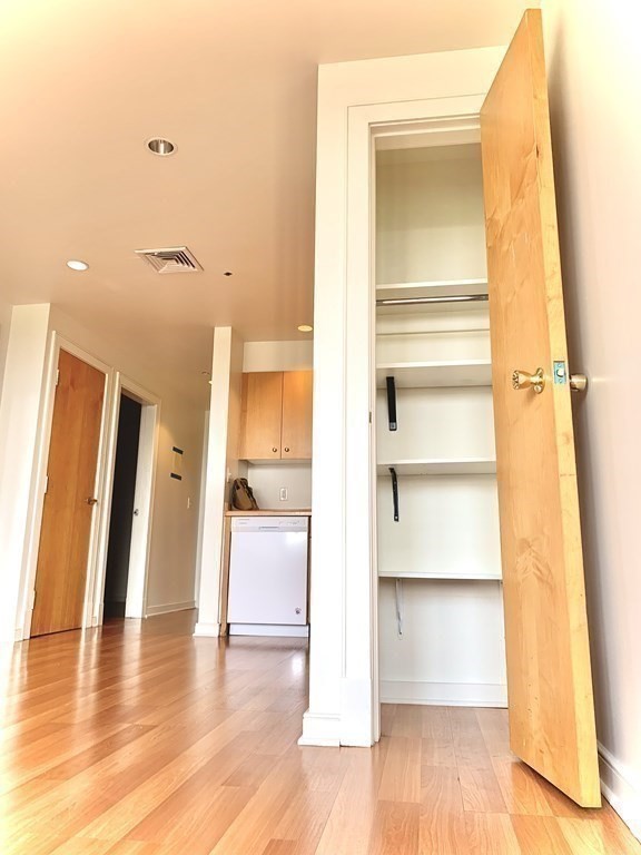 131 Tremont Street # 7B