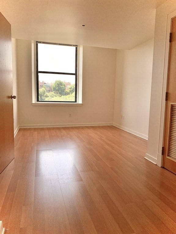131 Tremont Street # 7B
