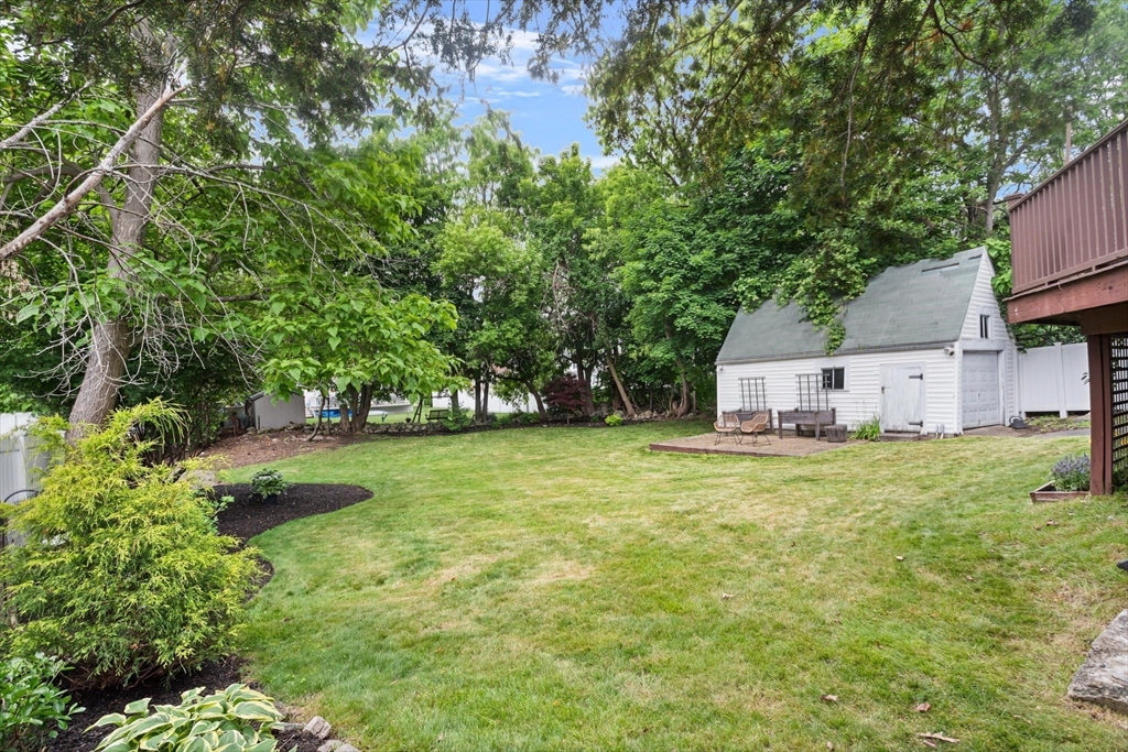 38 Myrtle St
