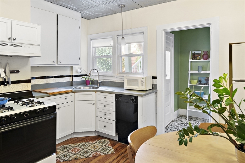 111 Bartlett Street # 1