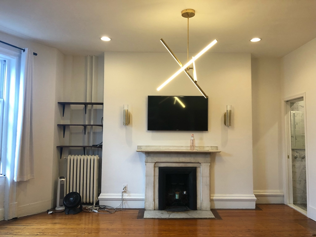 195 Beacon Street # 8