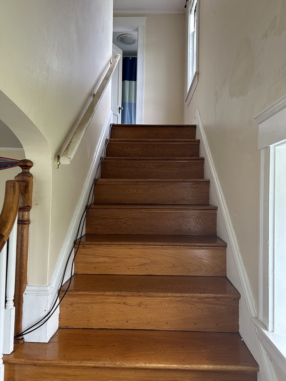 227 Elm St