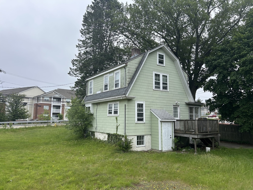 227 Elm St