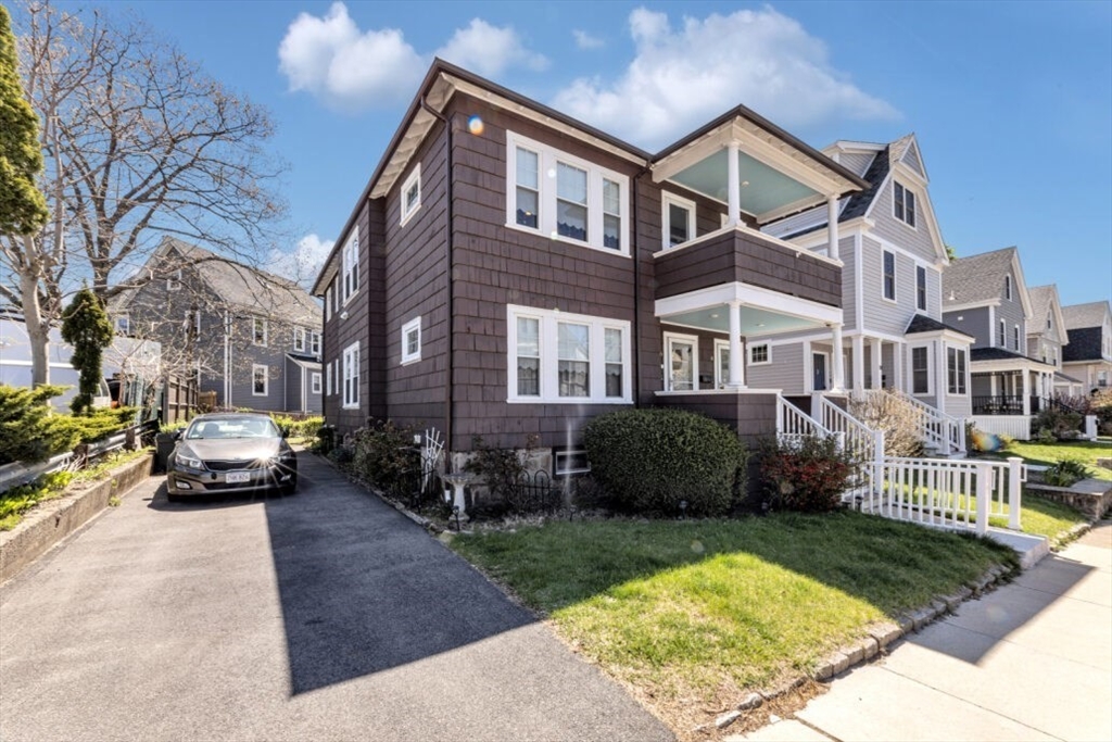 8 Newburg St # 8