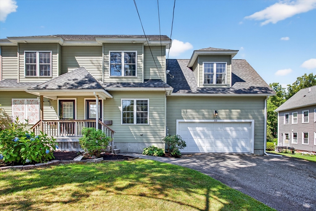 8 Curve St # B