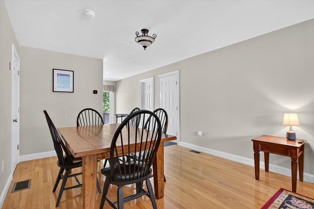 8 Curve St # B