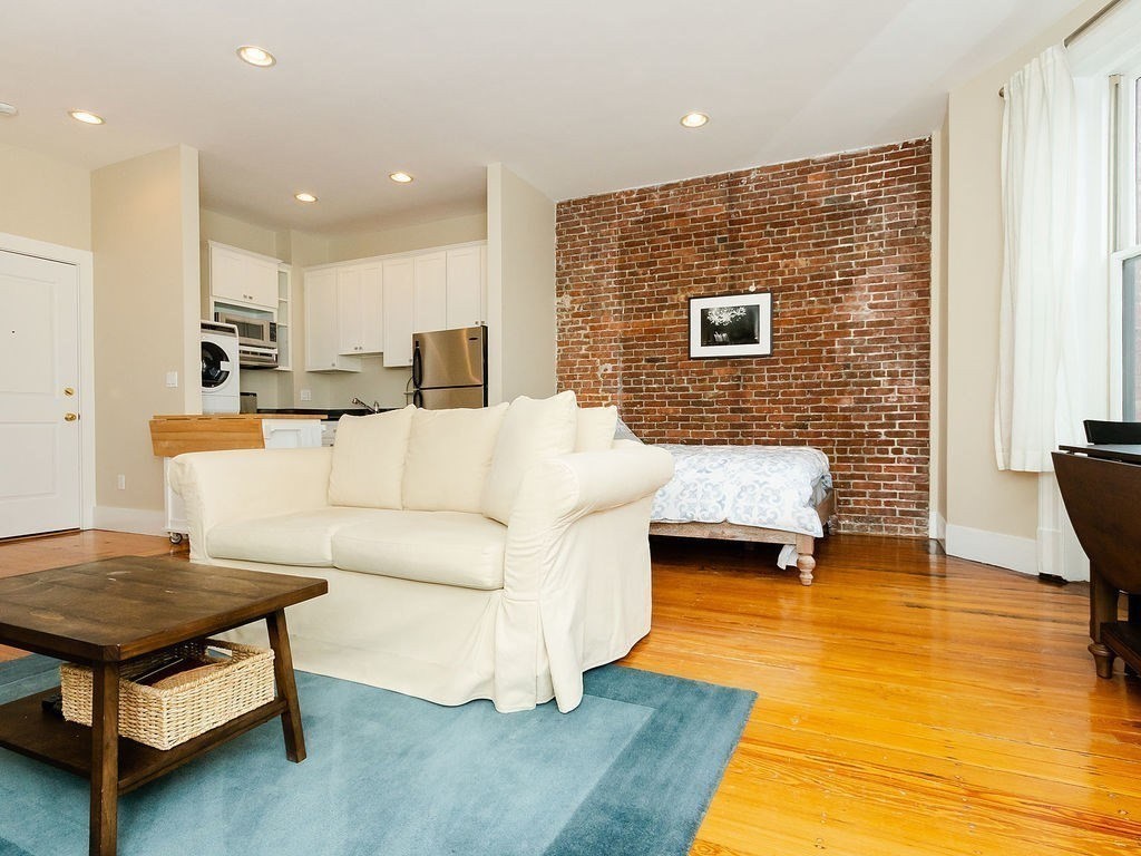 195 Beacon # 8