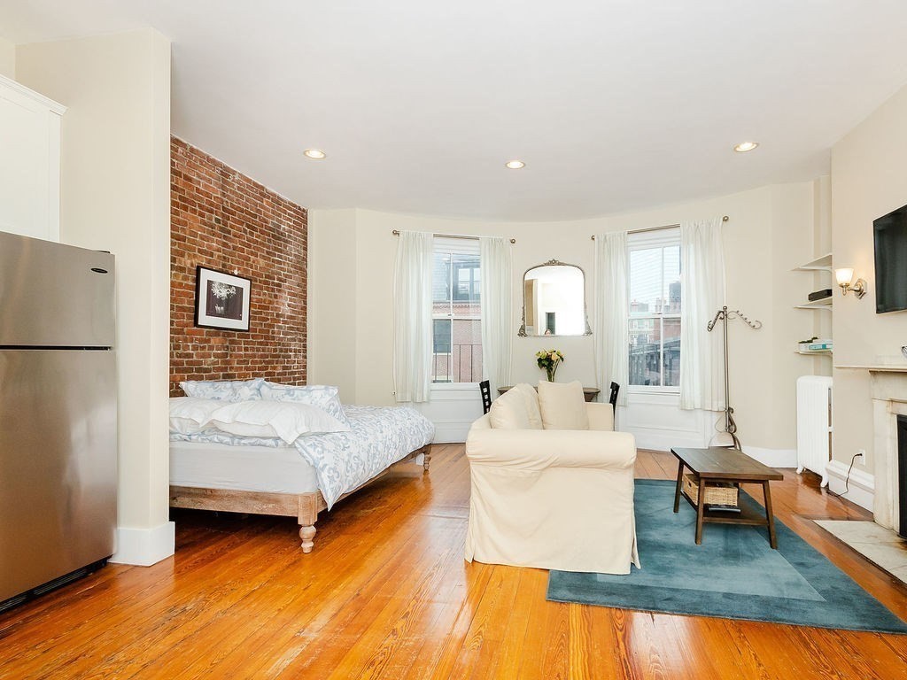195 Beacon # 8