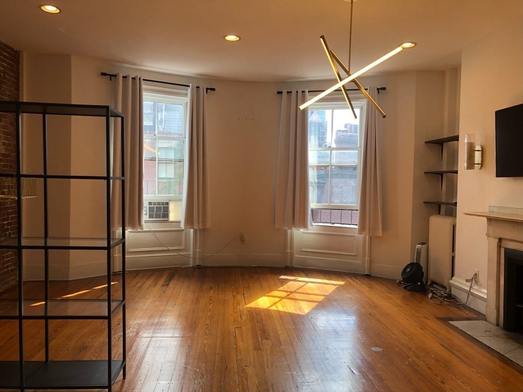 195 Beacon # 8