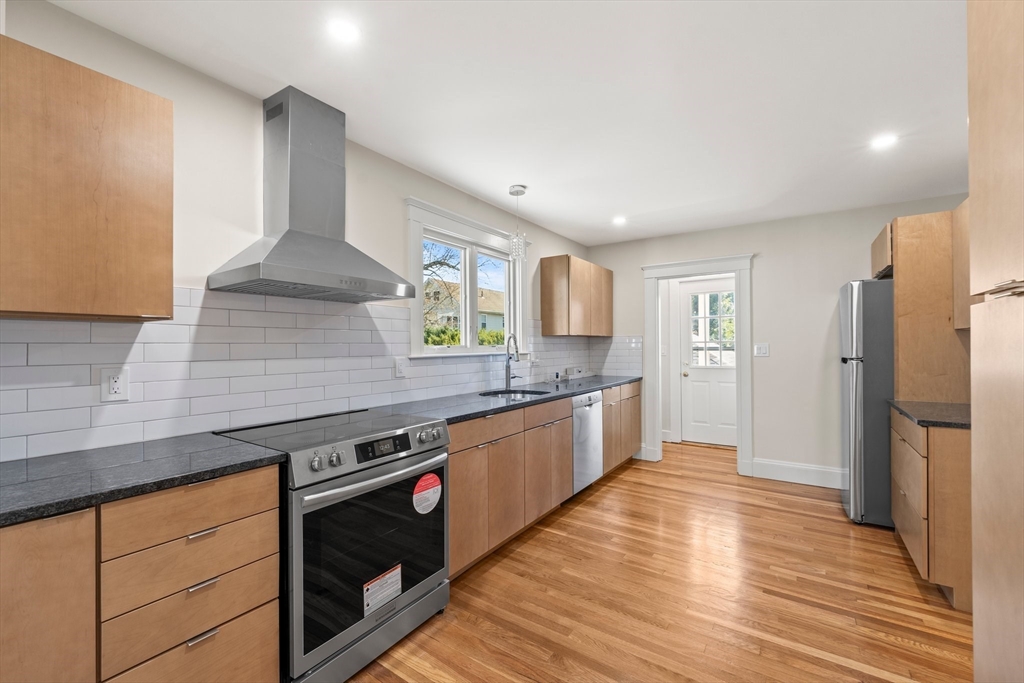 18-20 Holden Road # 18