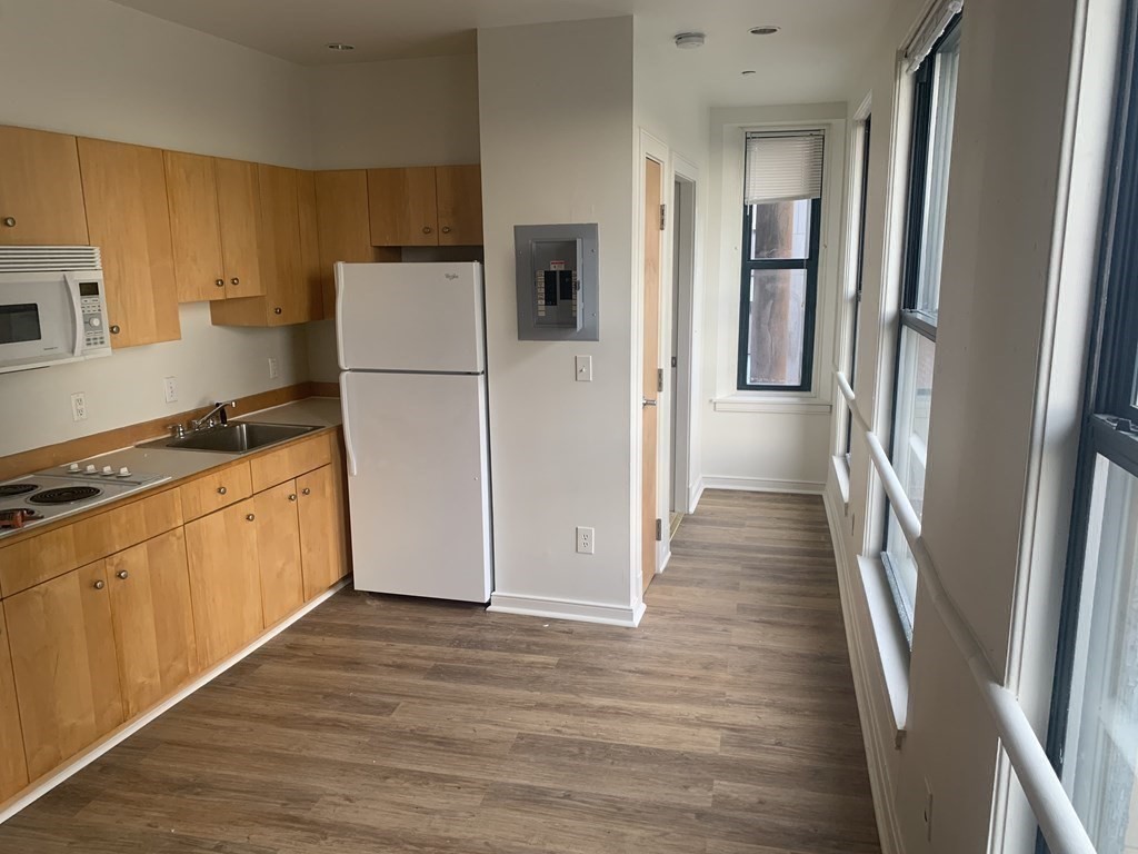 131 Tremont Street # 8E