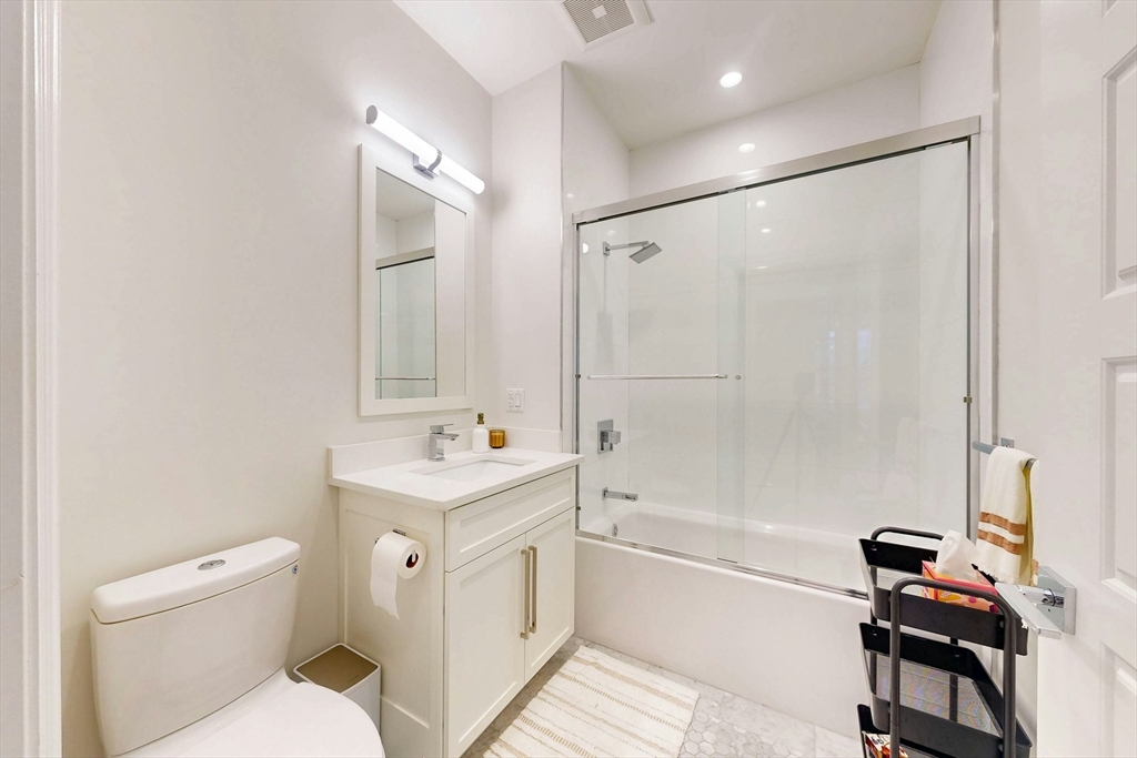 154 West 8th Street Unit: 5-S