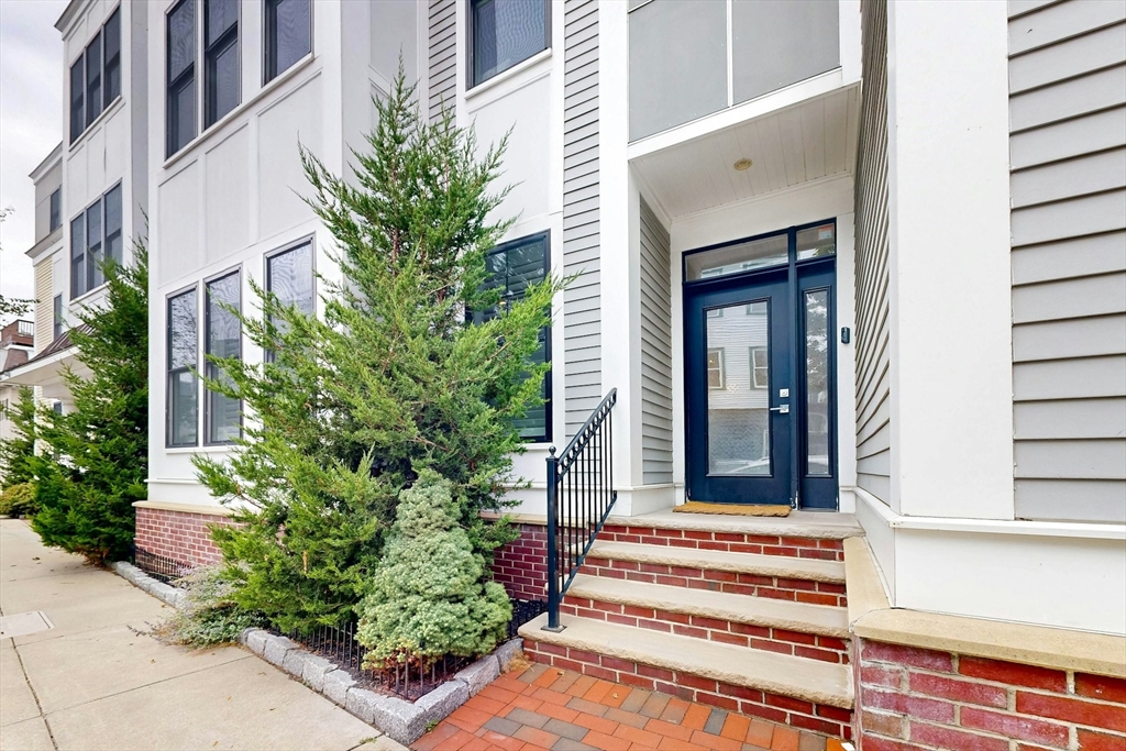 154 West 8th Street Unit: 5-S