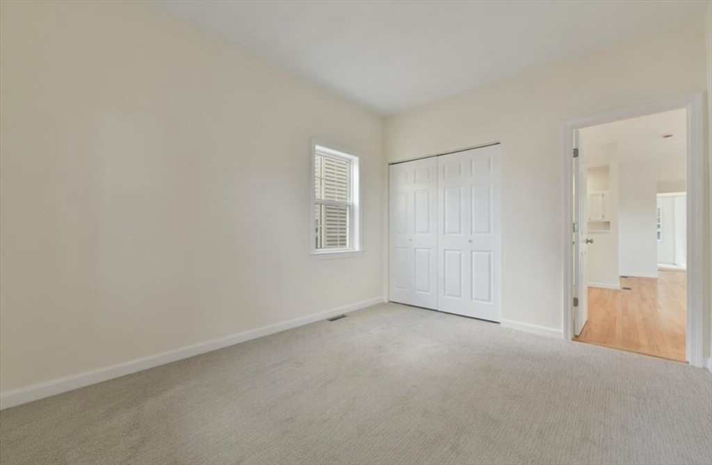 39 Middle St # 1