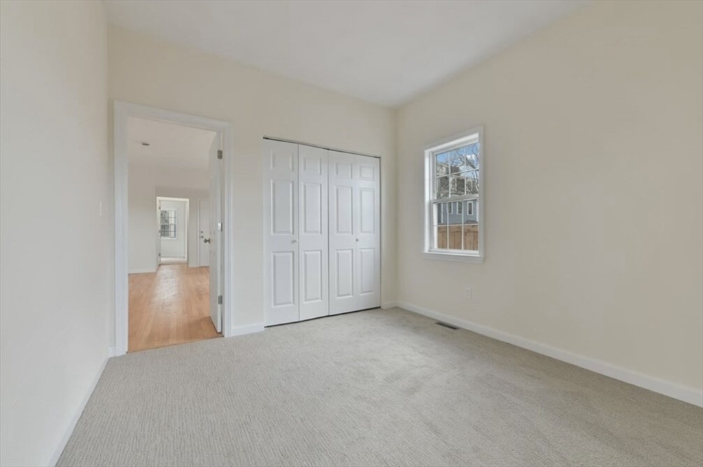 39 Middle St # 1