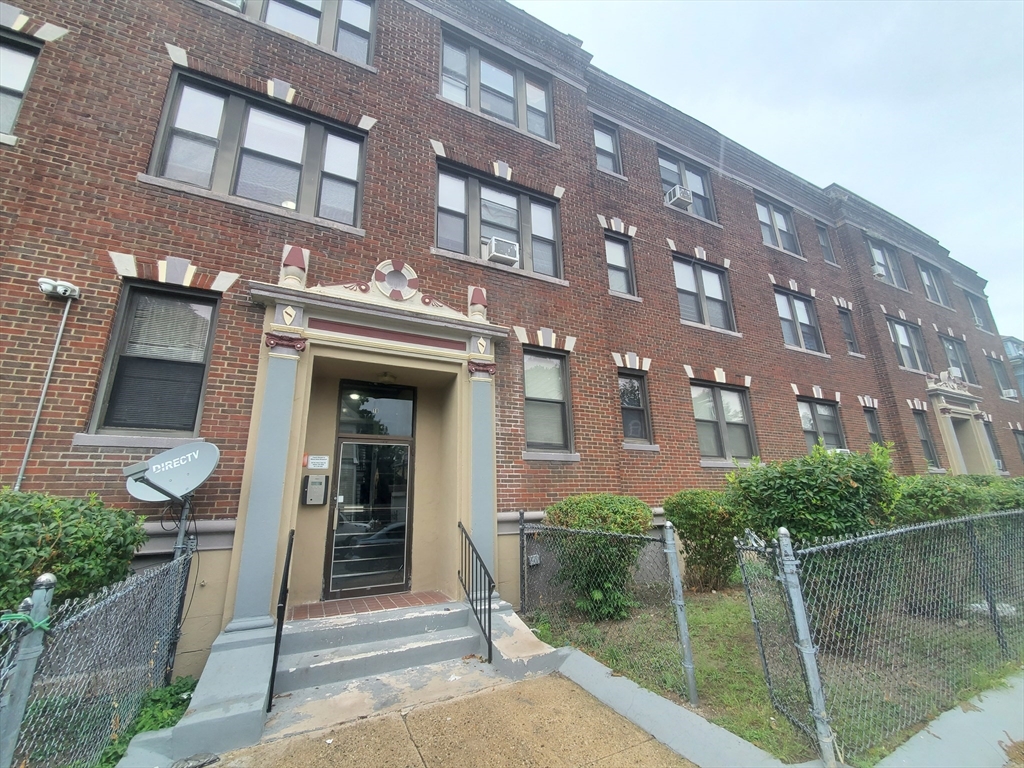 10 Abbotsford # 4, Boston Unit: 4