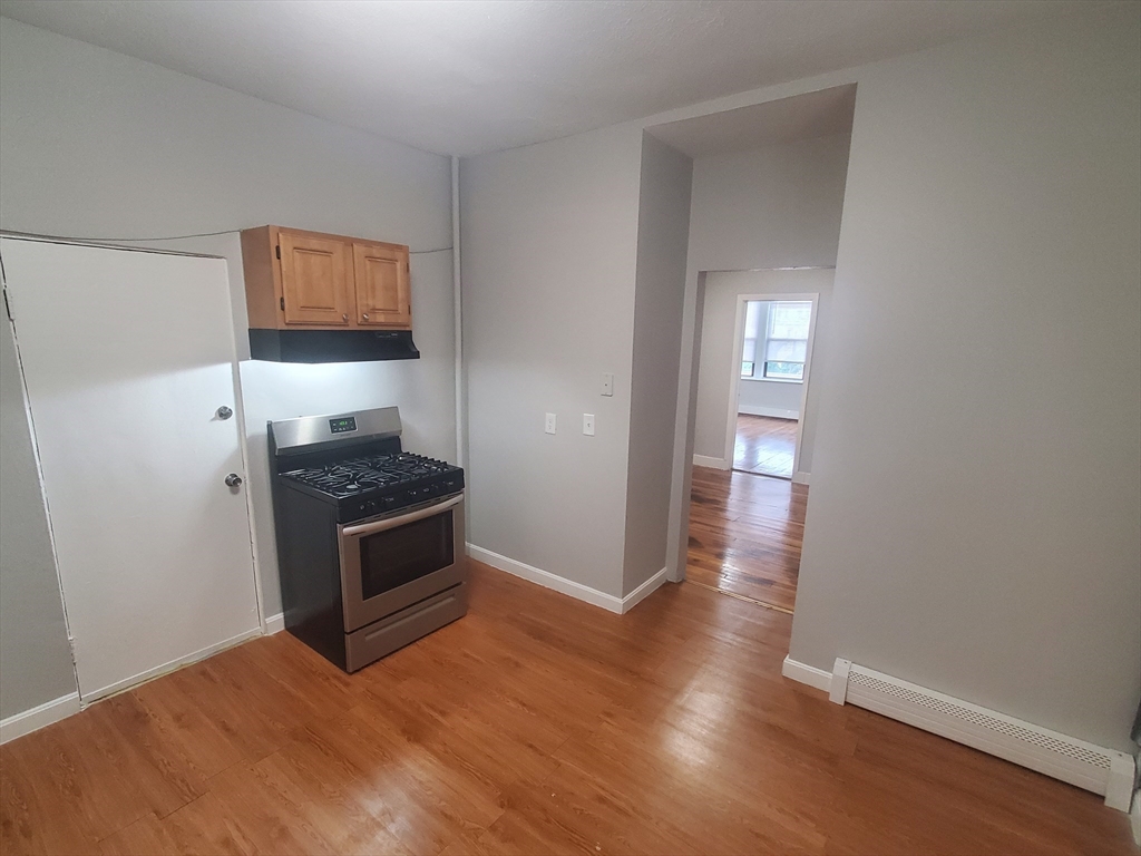 10 Abbotsford # 4, Boston Unit: 4