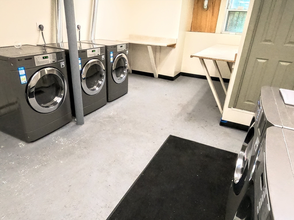 10 Abbotsford # 4, Boston Unit: 4