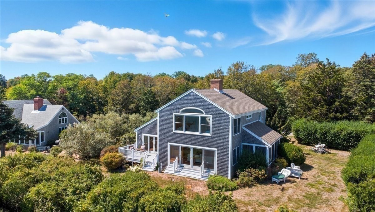 60 Smith Heights Way