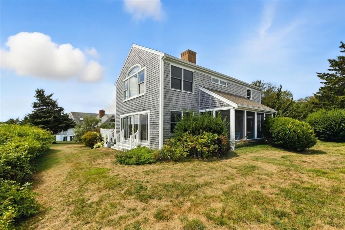 60 Smith Heights Way