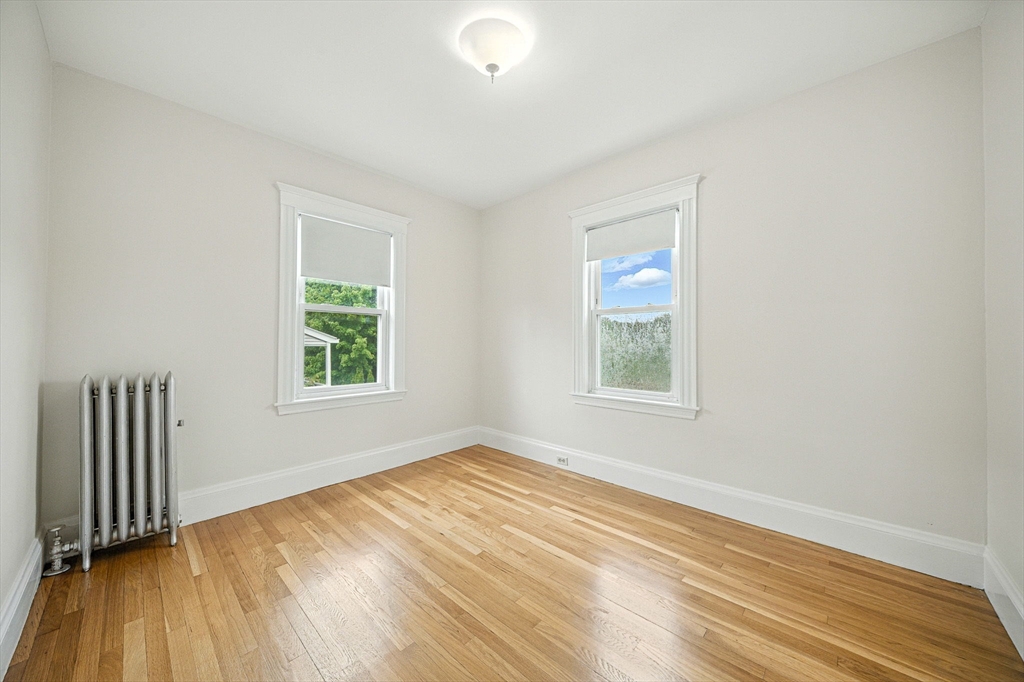 24-26 Benjamin Rd # 24