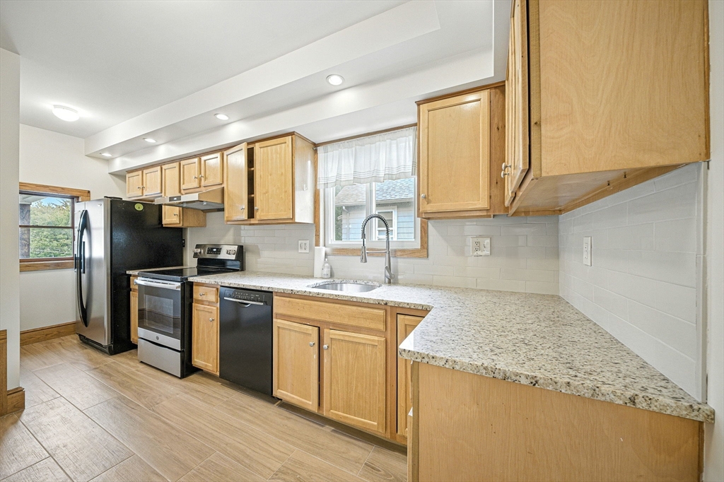 24-26 Benjamin Rd # 24