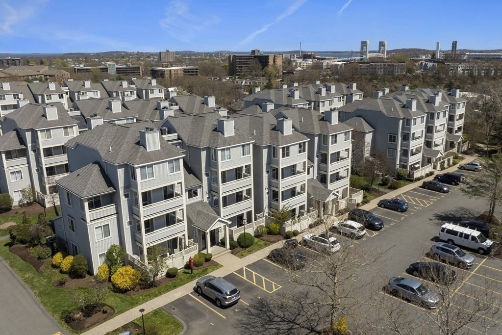 200 Falls Blvd # H303