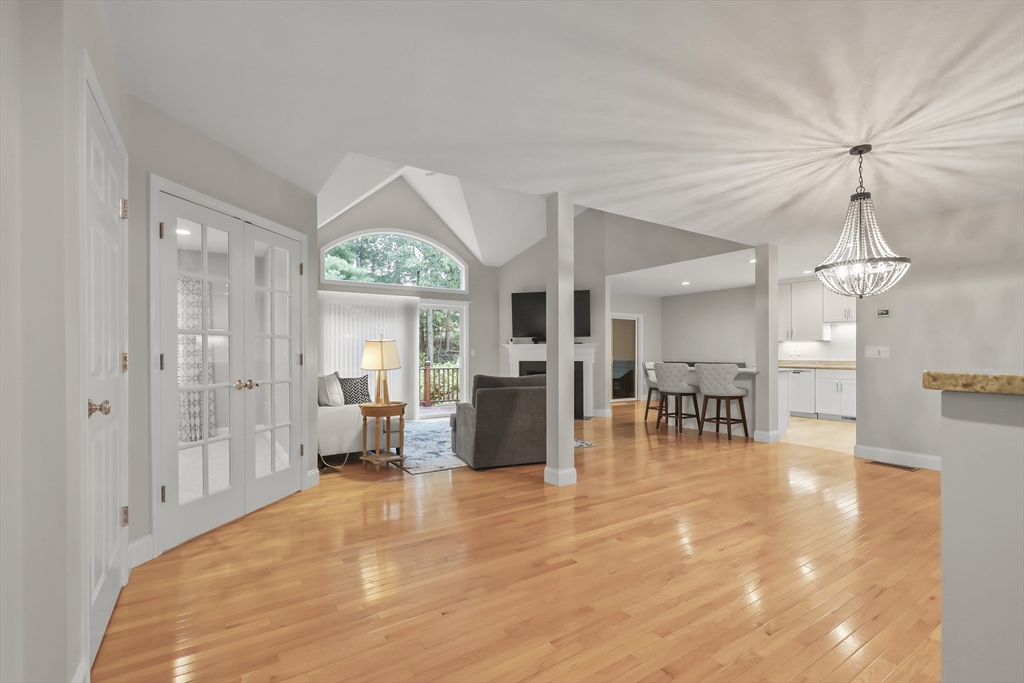 1 Hollyhock Knoll Ct # 1