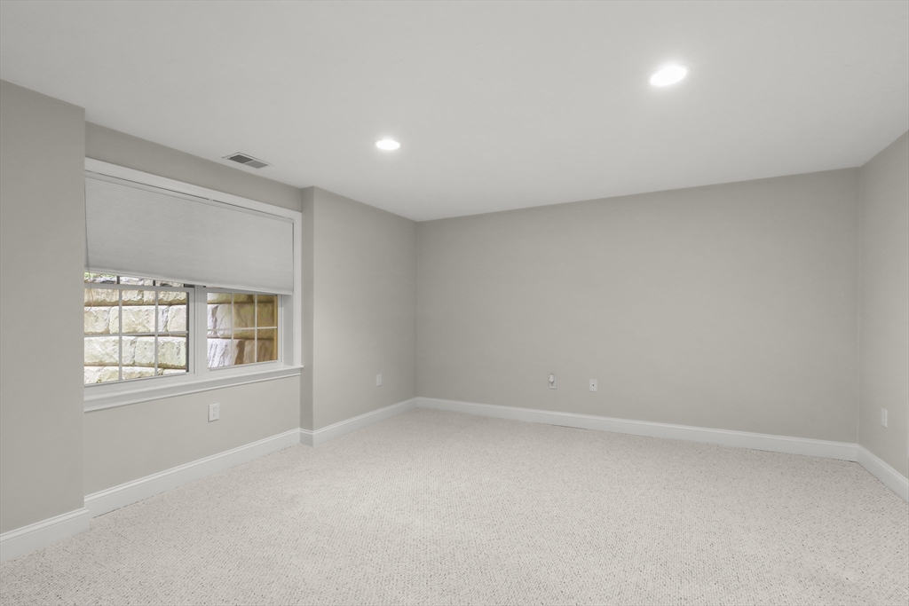 1 Hollyhock Knoll Ct # 1