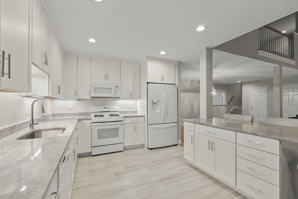 1 Hollyhock Knoll Ct # 1