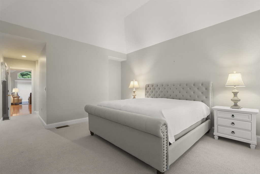 1 Hollyhock Knoll Ct # 1