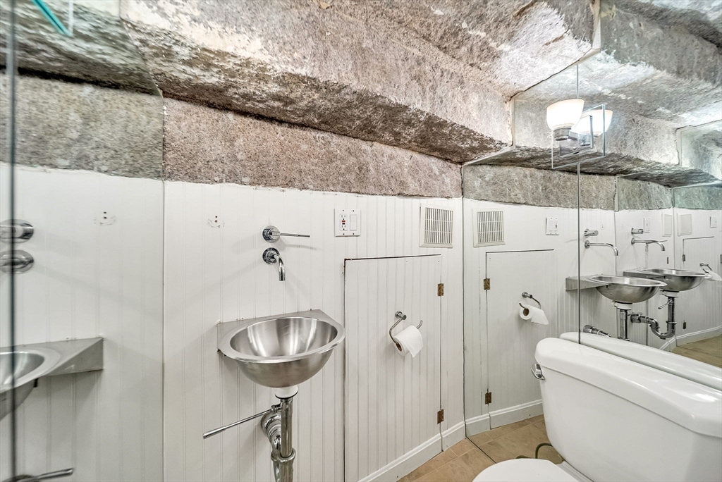 35 Mt Vernon Street # 1