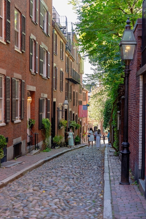 35 Mt Vernon Street # 1